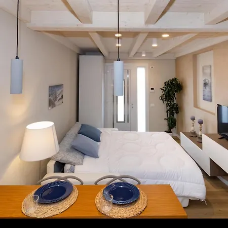 Sunshine 西尼加利亚